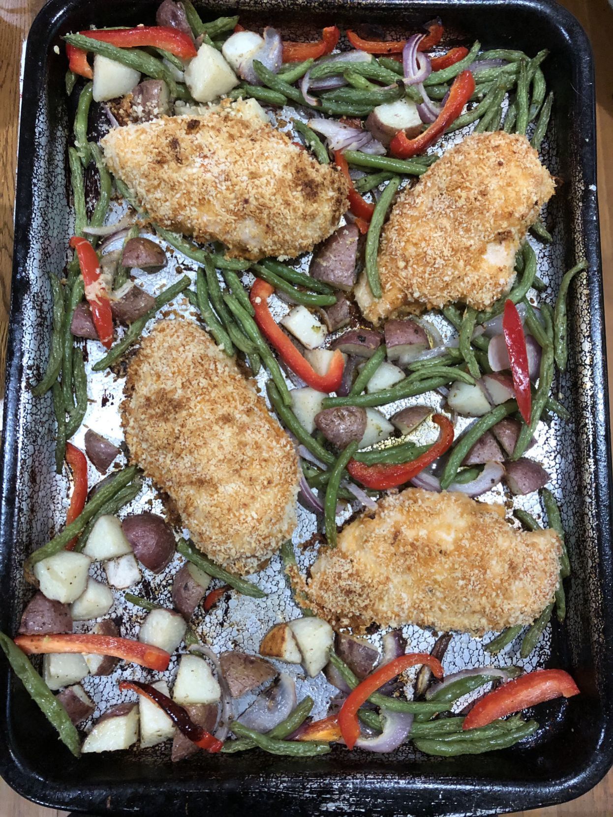 Sheet pan Parmesan chicken with green beans and potatoes